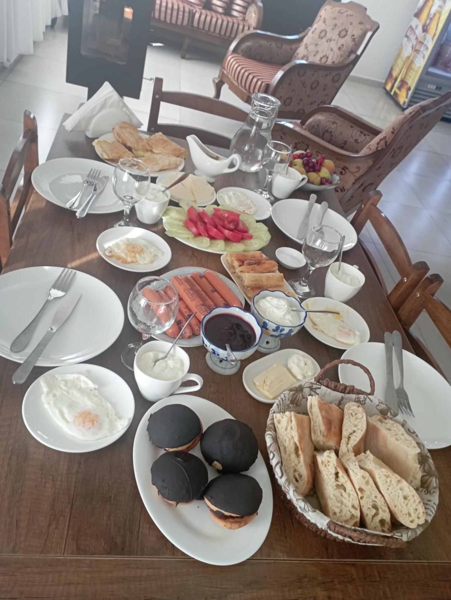 Hotel Marliza Mestia Zewnętrze zdjęcie
